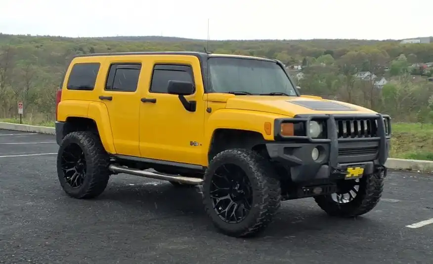 2006 Hummer H3 SUV's photo