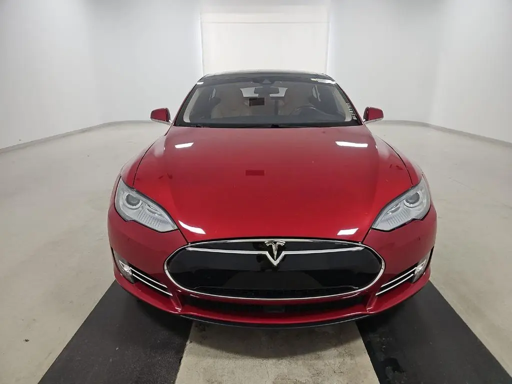2016 Tesla Model S 70 photo 3