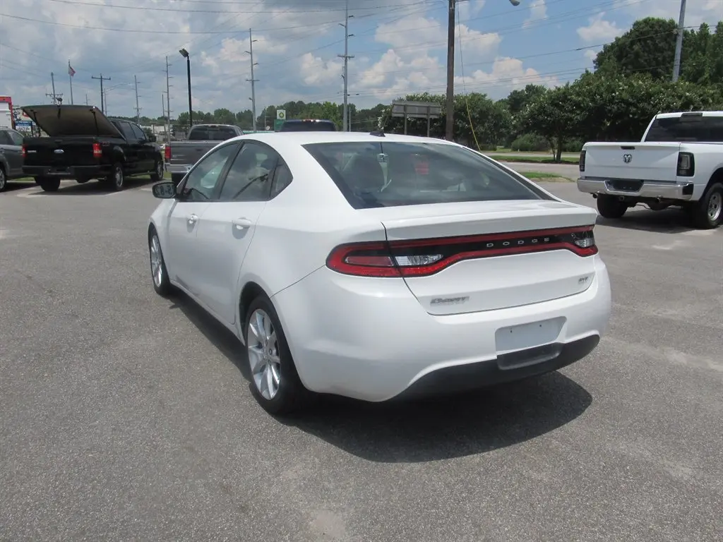 2013 Dodge Dart 2.0 SXT photo 3