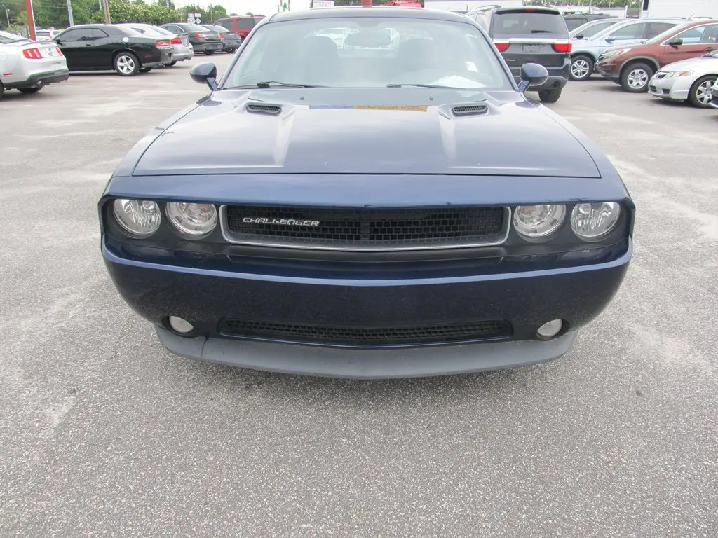 2013 Dodge Challenger SXT photo 5