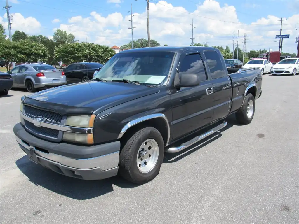 2003 Chevrolet Silverado 1500 Extended Cab SWB's photo