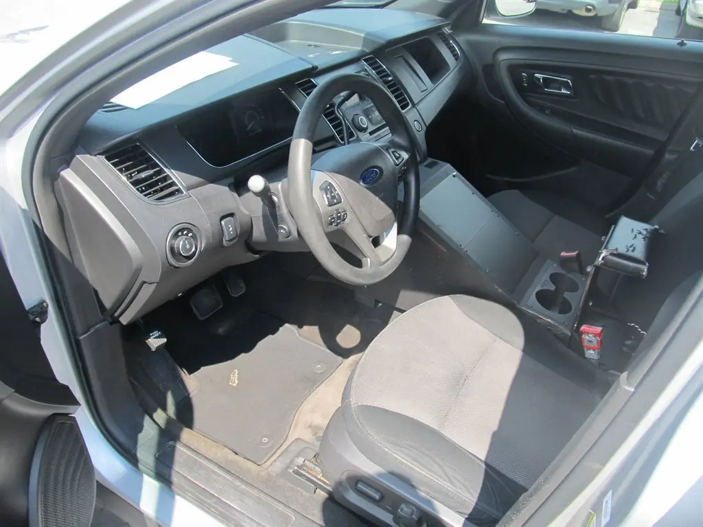 2013 Ford Taurus SHO photo 3