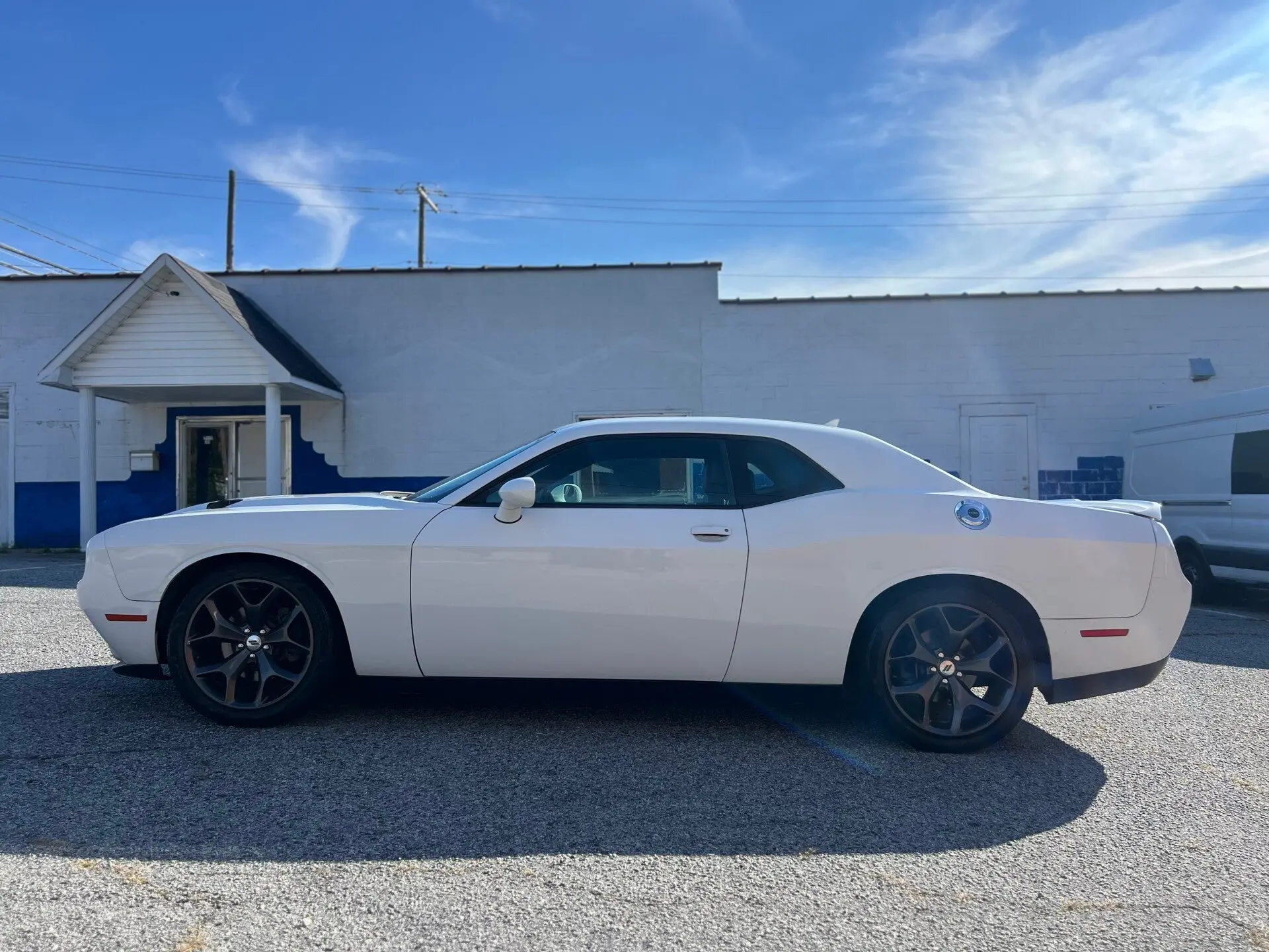 2018 Dodge Challenger SXT Plus photo 3