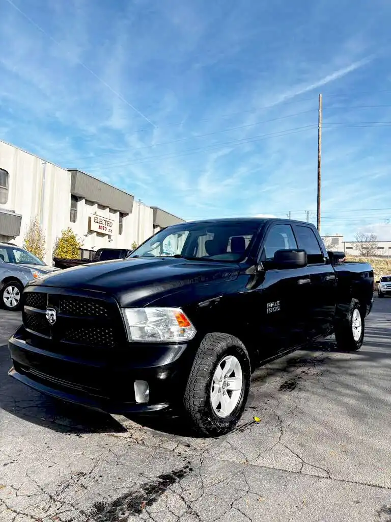2018 RAM 1500 Express 4x4 Quad Cab 6'4's photo
