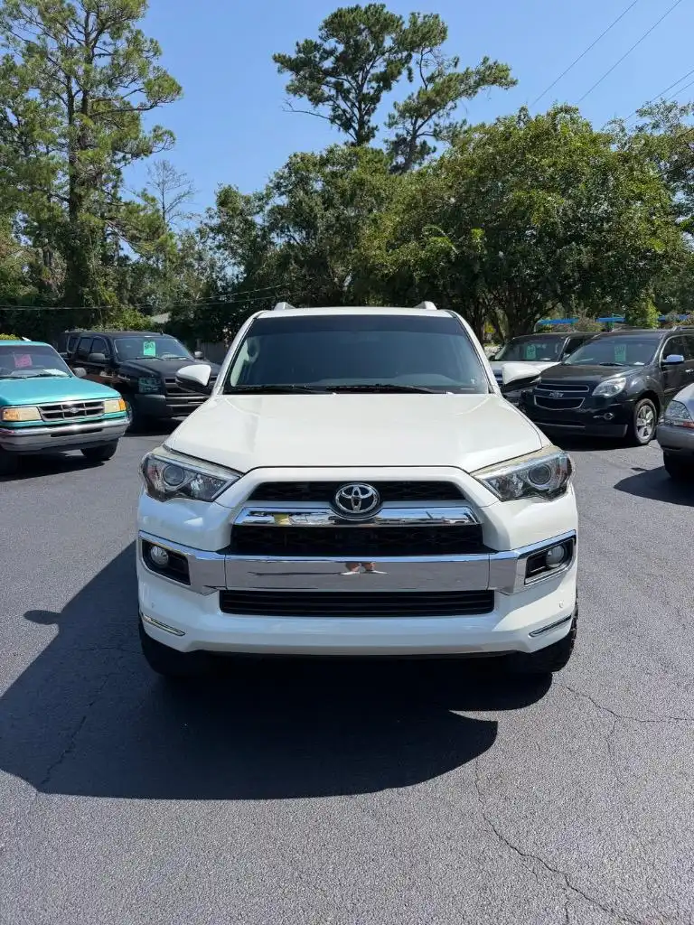 2018 Toyota 4Runner Limited 4WD V6's photo