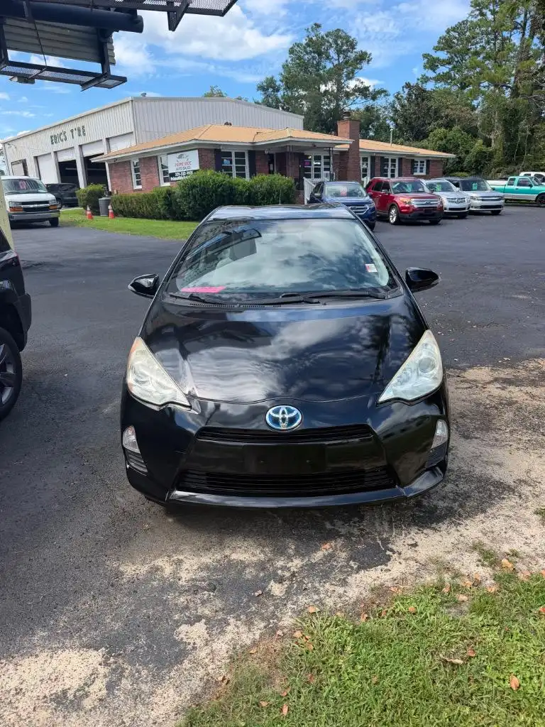 2012 Toyota Prius c Four's photo
