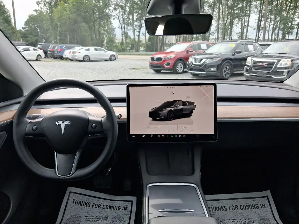 2023 Tesla Model Y Long Range Dual Motor AWD photo 3