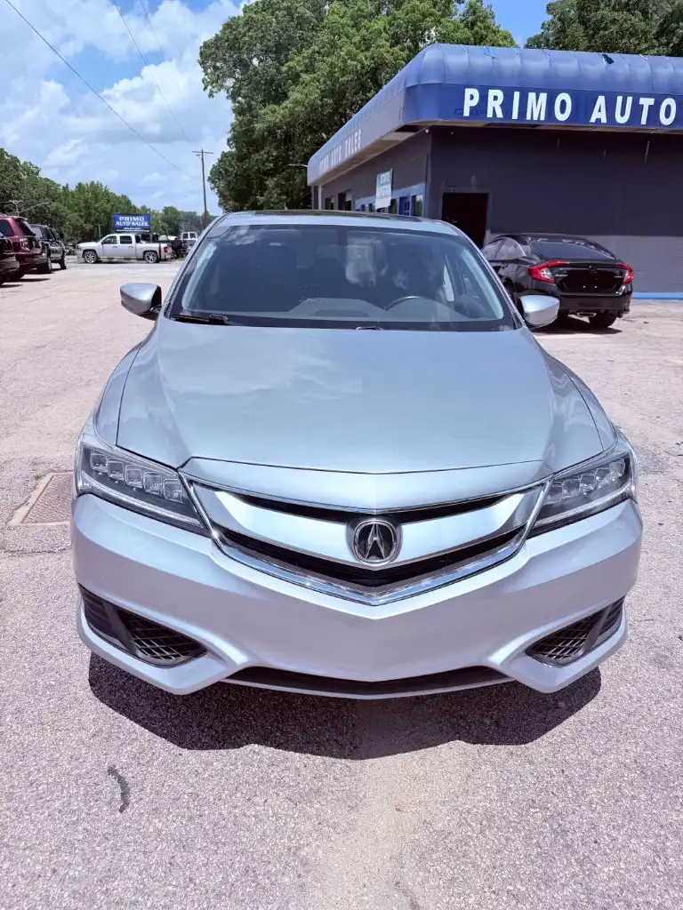 2017 Acura ILX Premium's photo