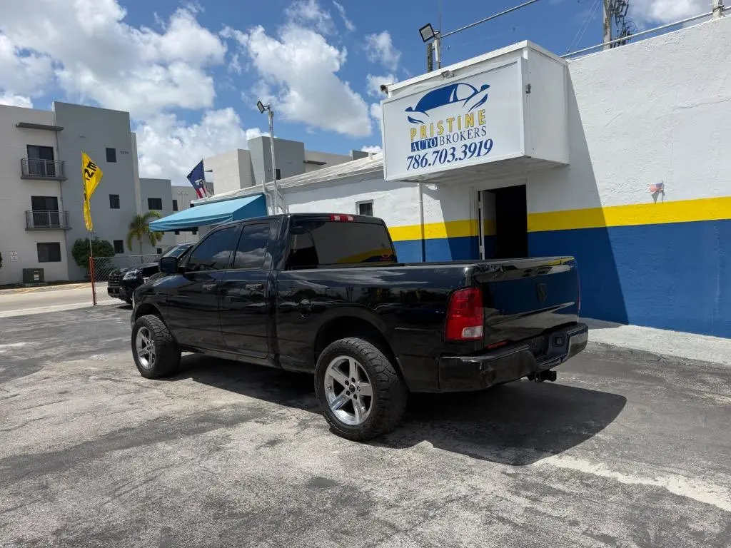 2012 RAM 1500 Express Quad Cab photo 3