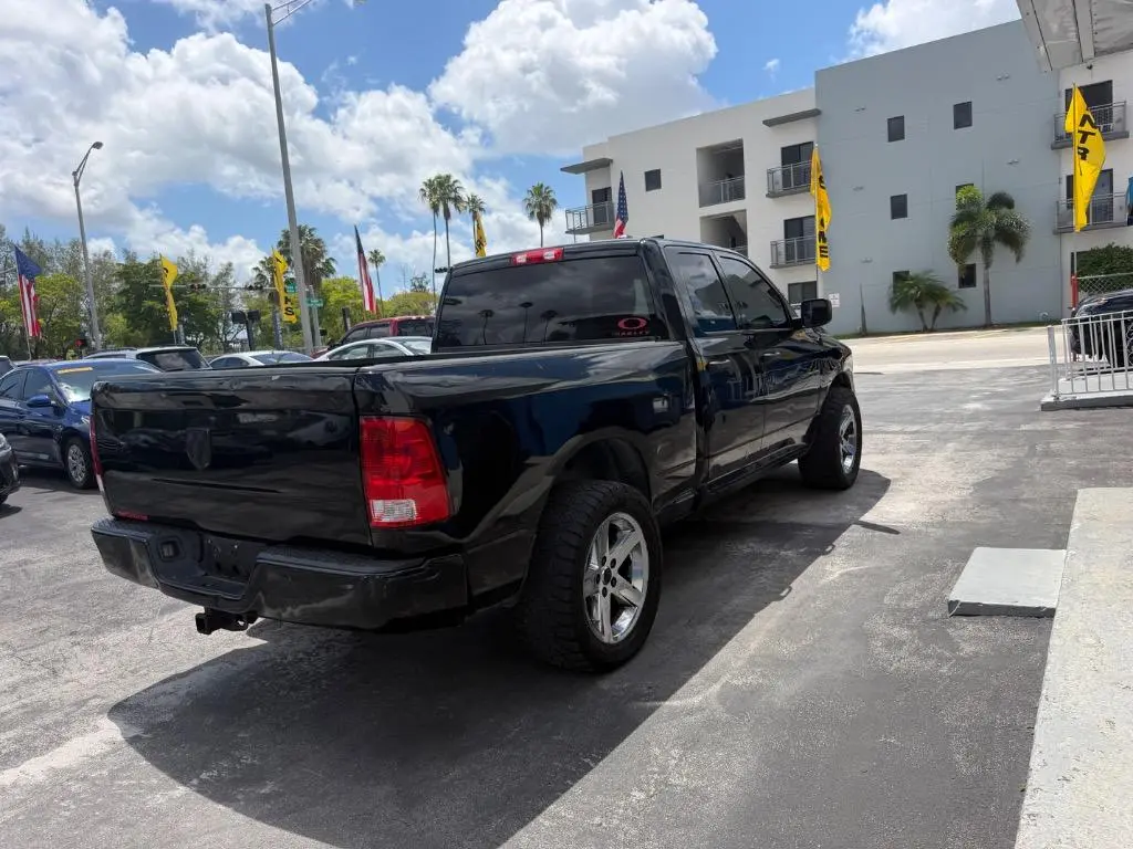 2012 RAM 1500 Express Quad Cab photo 4