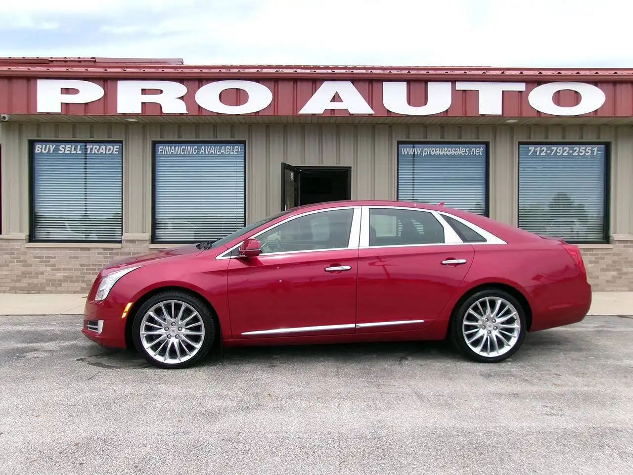 2013 Cadillac XTS 3.6L AWD Platinum Collection's photo