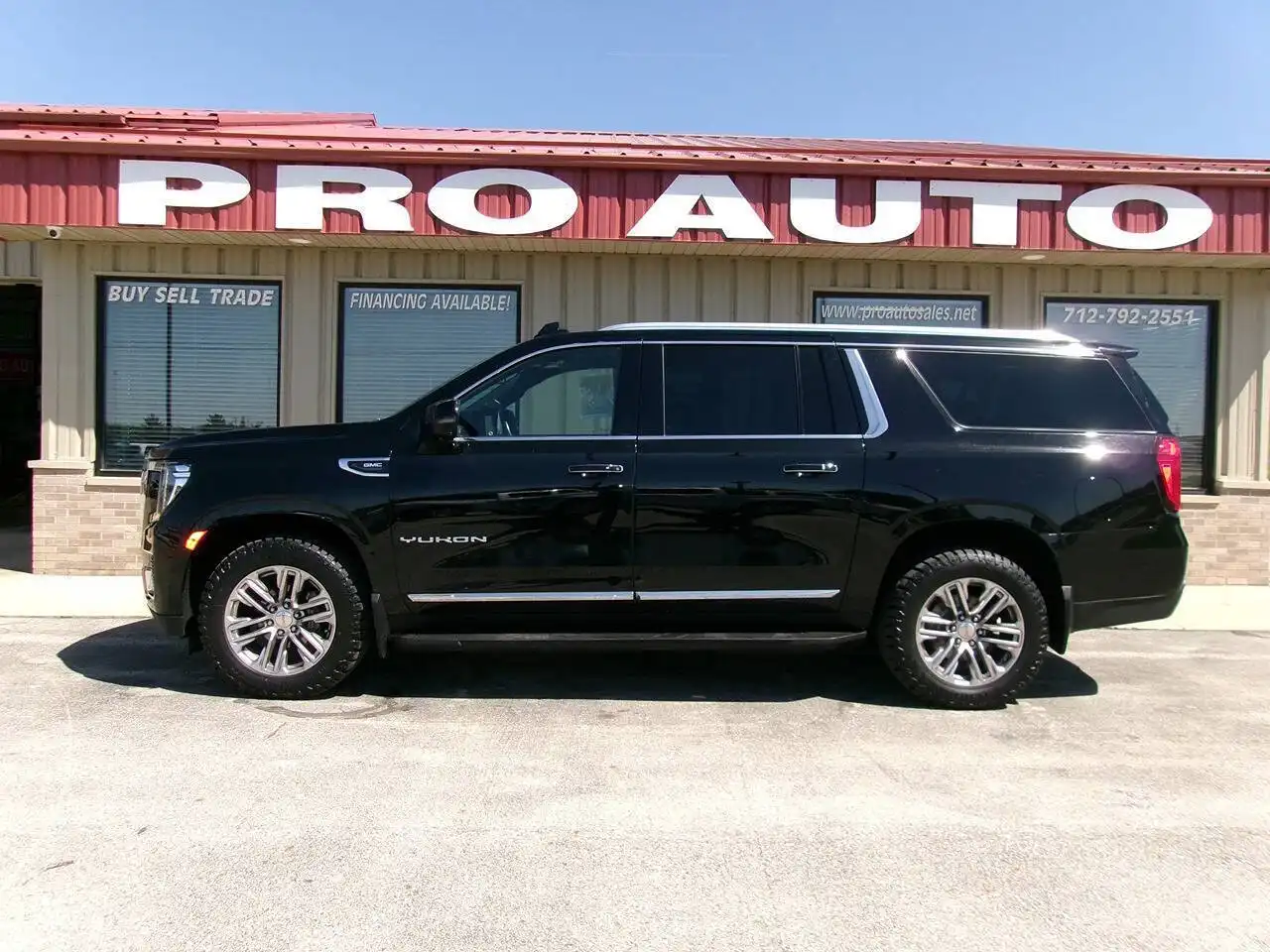 2022 GMC Yukon SLT 4X4's photo
