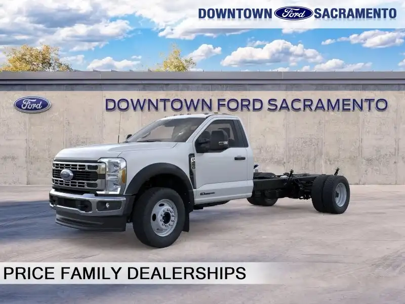 2025 Ford F-450 XLT 4WD Regular Cab DRW 193 in's photo
