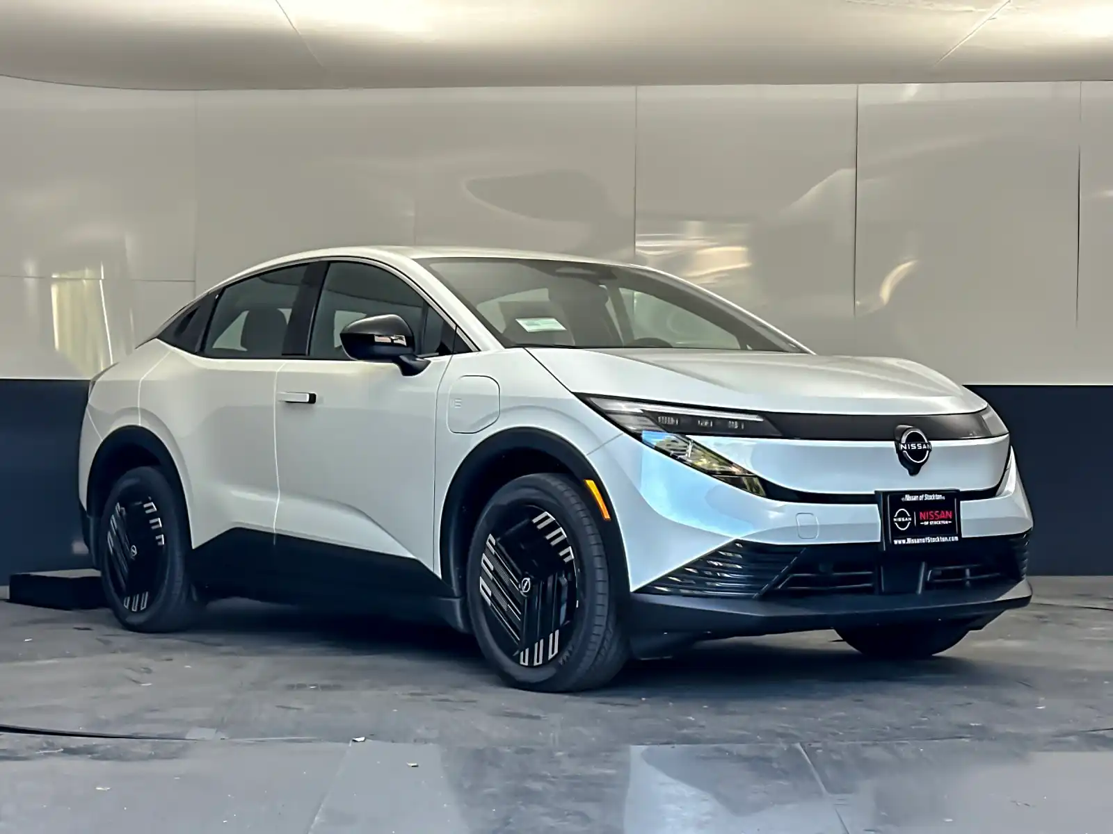 2026 Nissan Leaf S Plus's photo