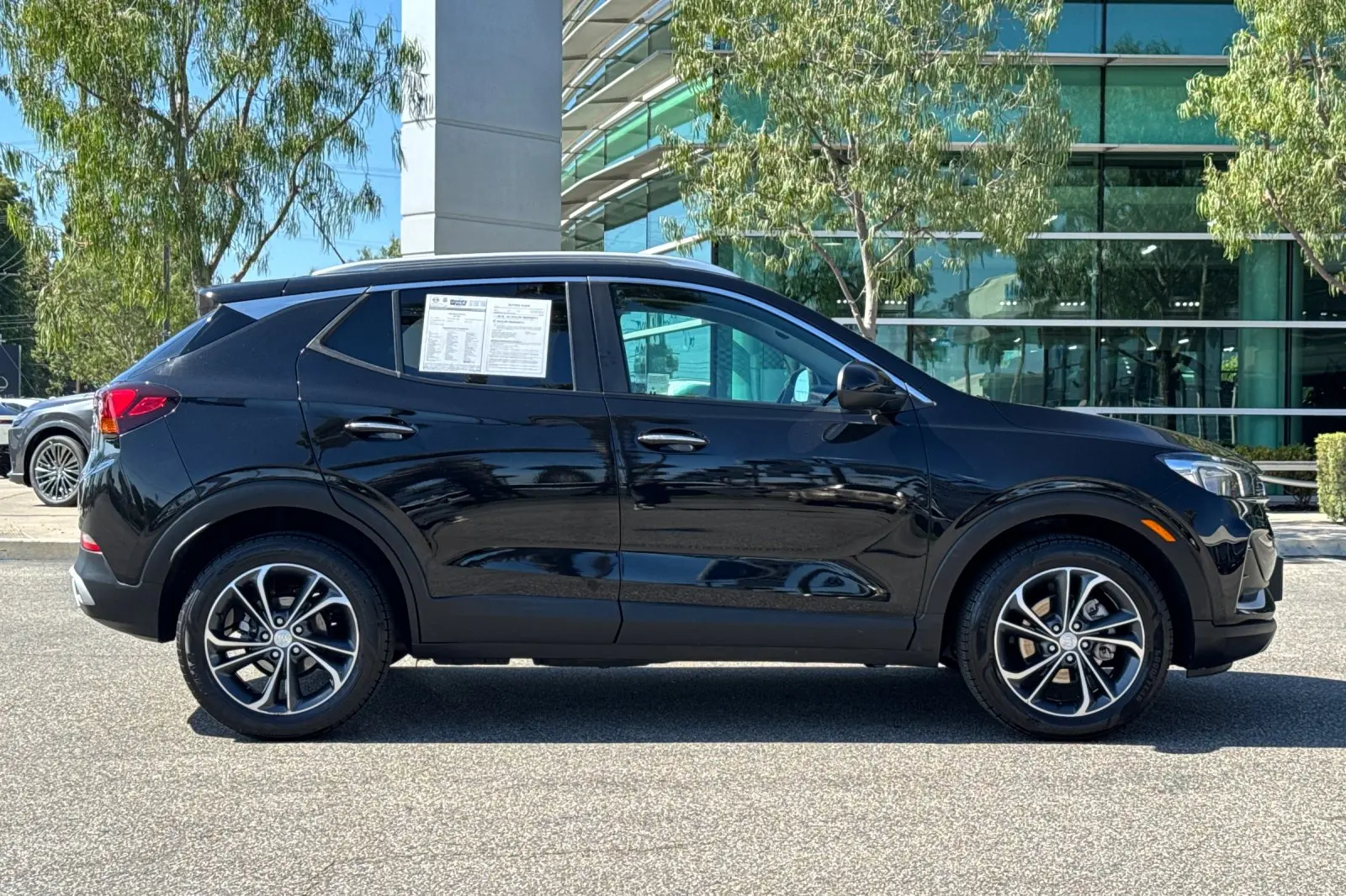2022 Buick Encore GX Select photo 3