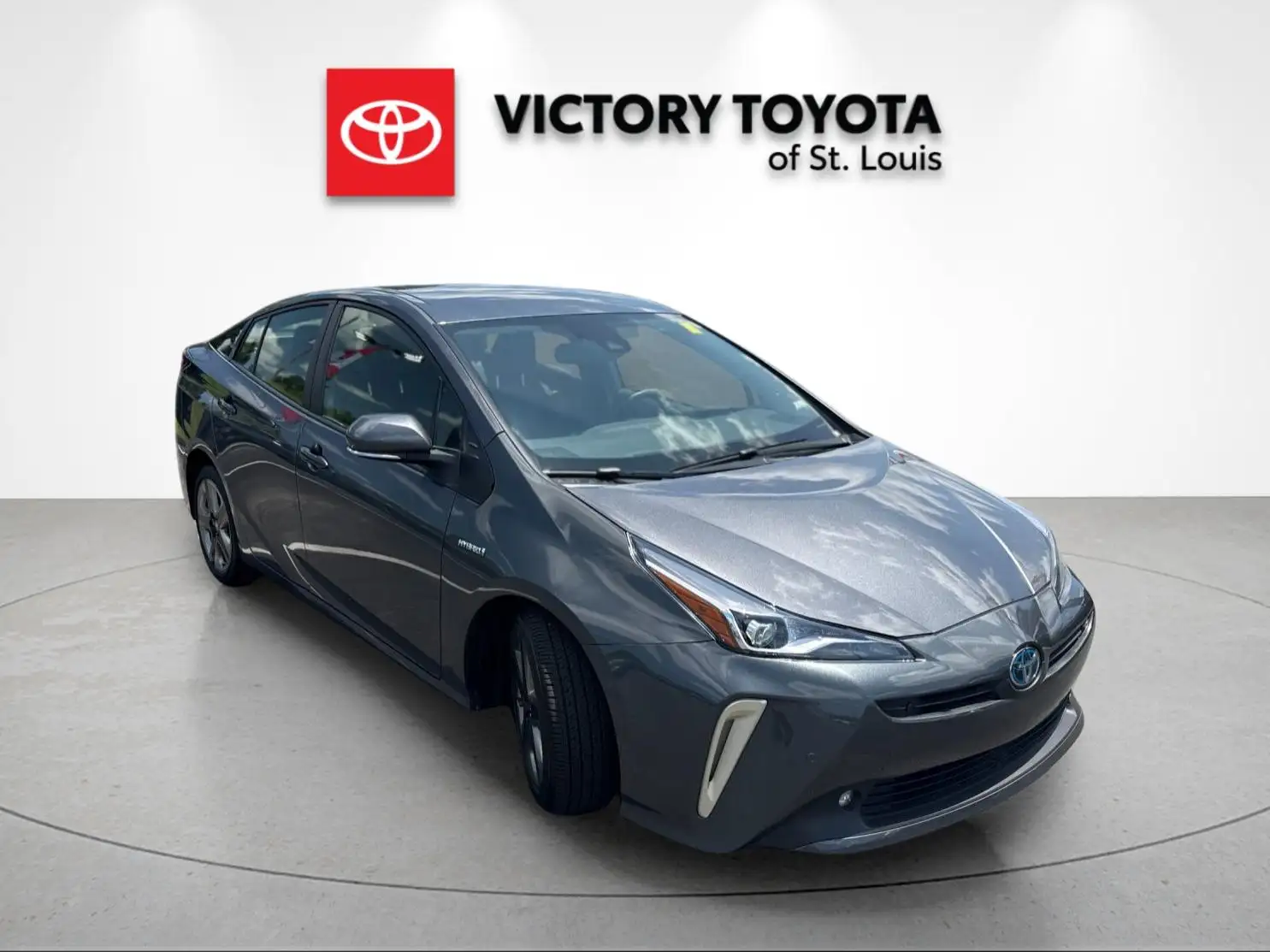 2022 Toyota Prius XLE FWD's photo