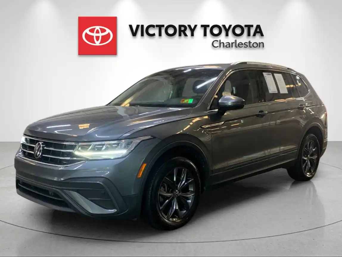2022 Volkswagen Tiguan 2.0T SE 4Motion's photo