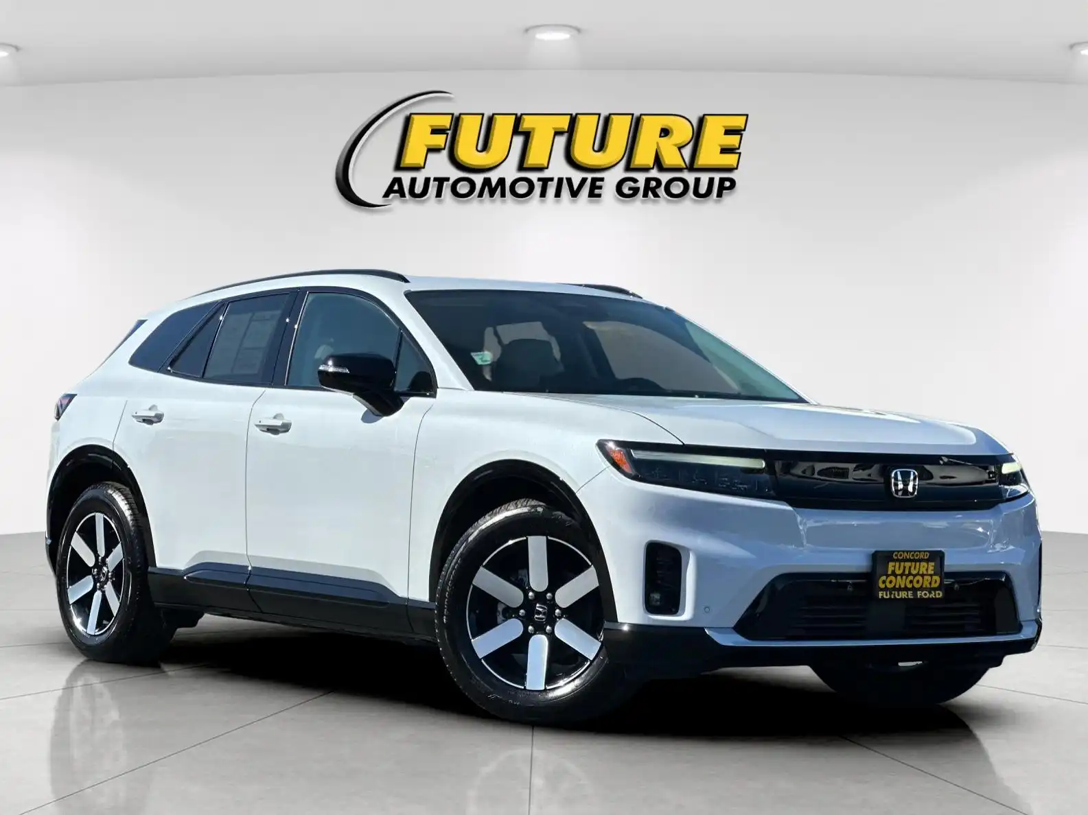 2026 Honda Prologue Touring's photo