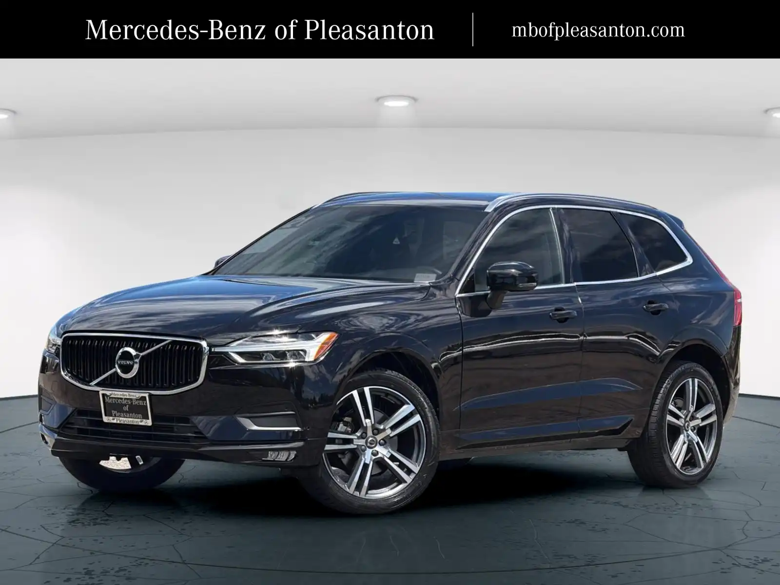 2021 Volvo XC60 T5 Momentum FWD's photo