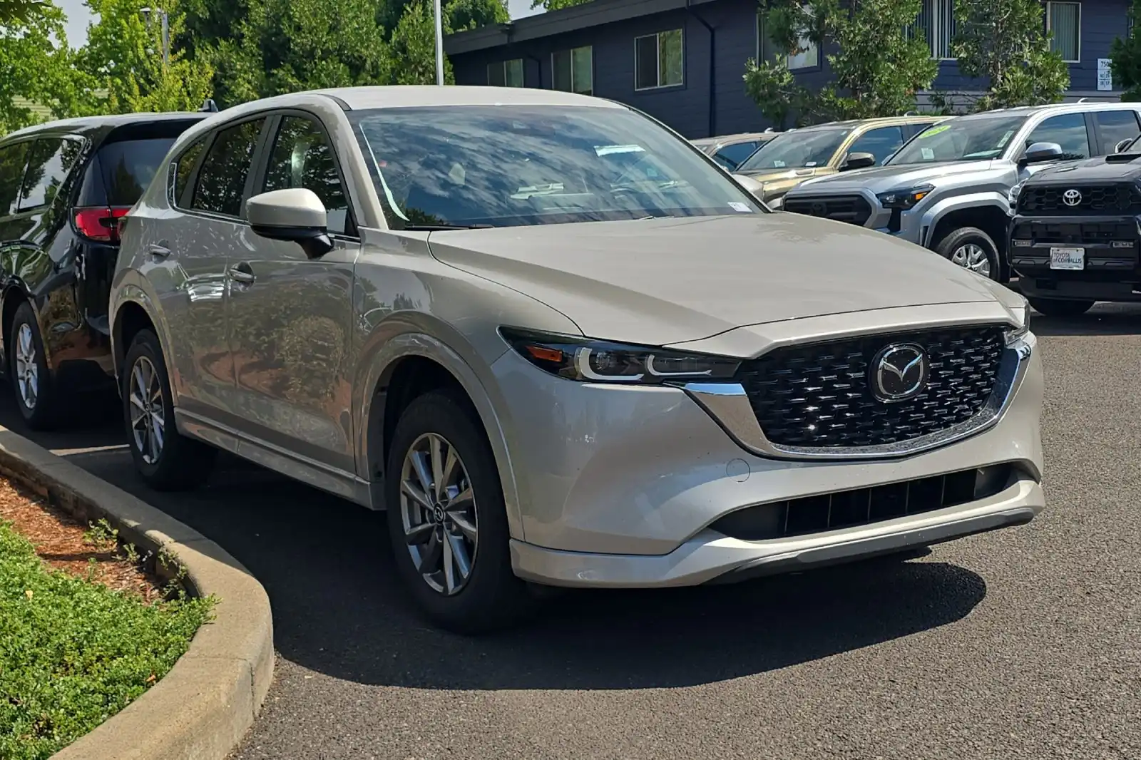 2025 Mazda CX-5 S Select Package Auto AWD's photo