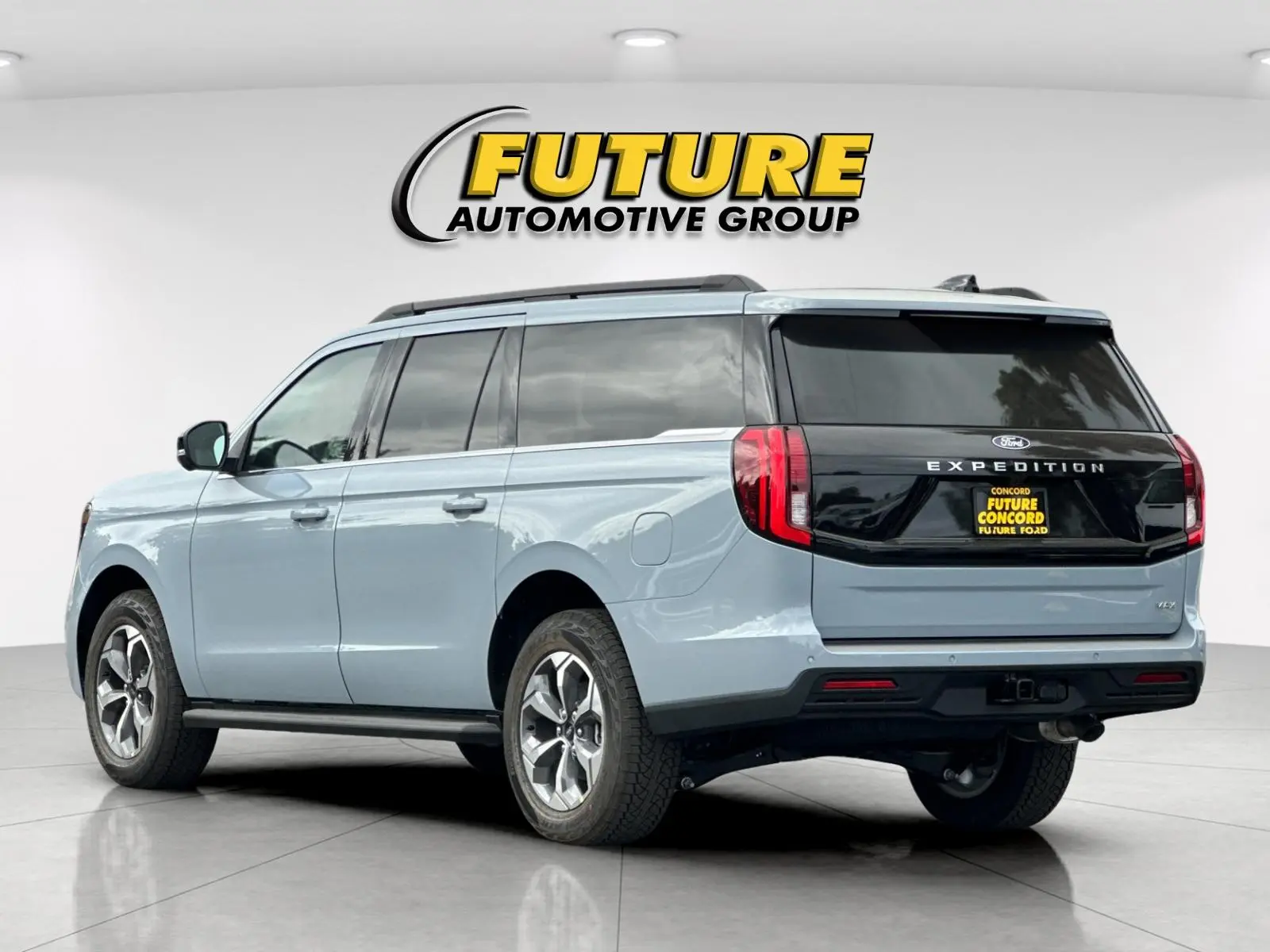 2027 Ford Expedition Active MAX 4x4 photo 5