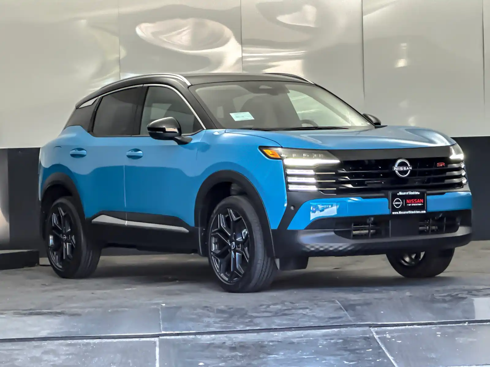2026 Nissan Kicks 2.0 SR's photo