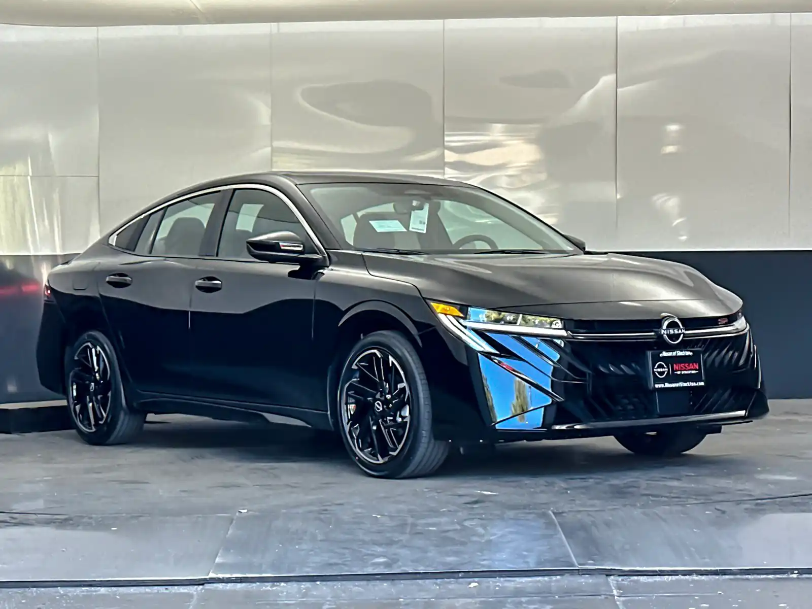 2026 Nissan Sentra SR CVT's photo