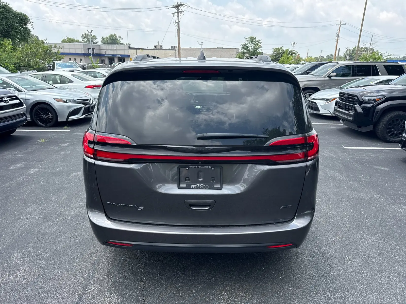 Vehicle Image 2
