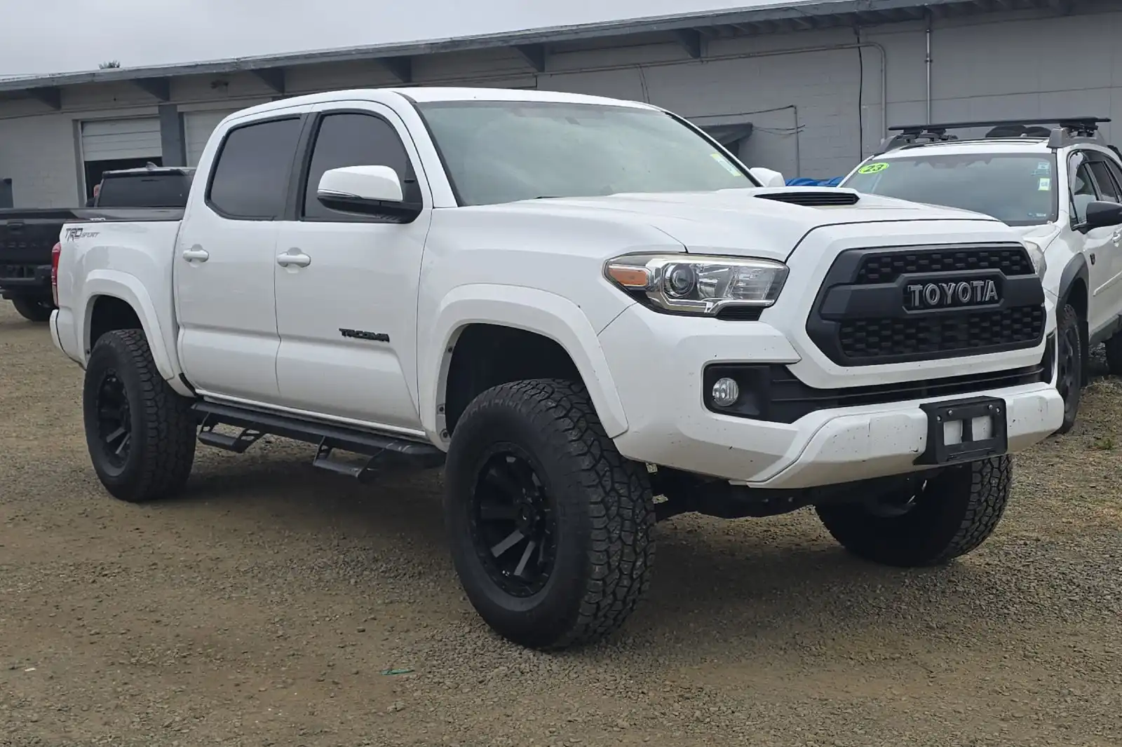 2017 Toyota Tacoma TRD Sport Double Cab 4x2 V6 Auto SB's photo