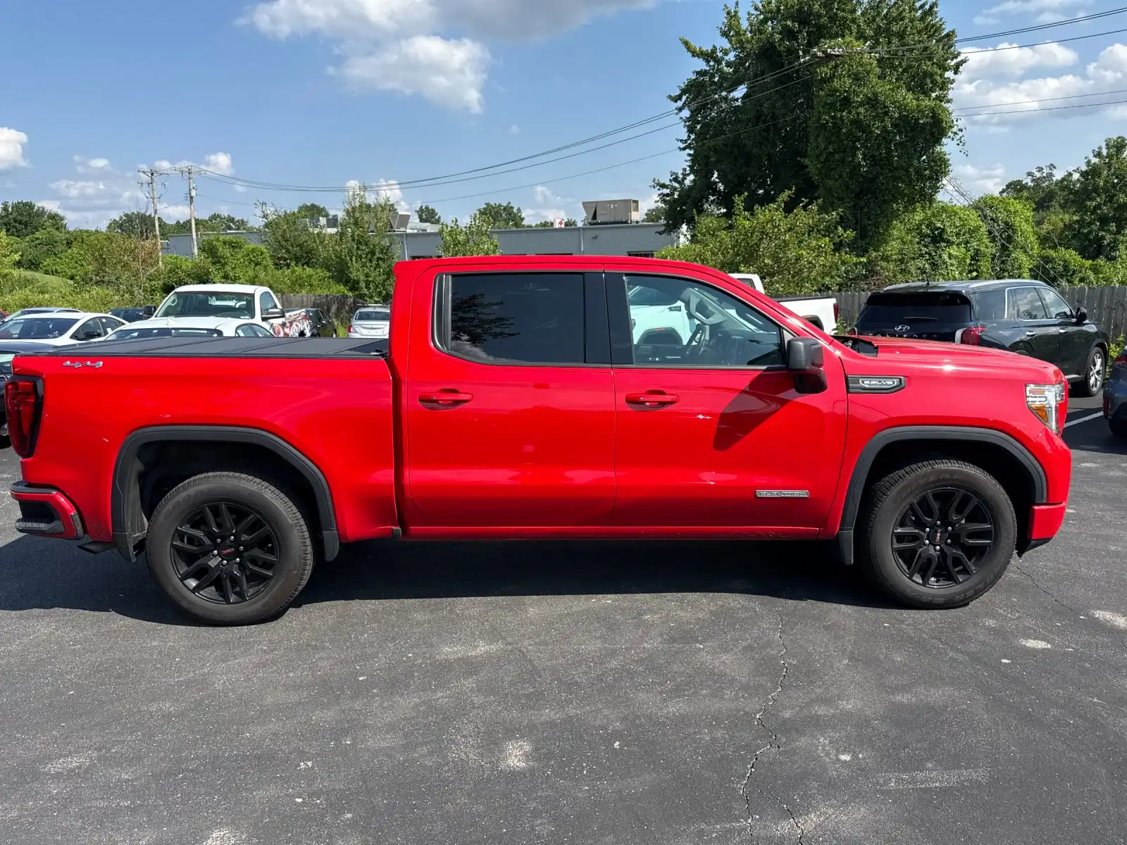 2021 GMC Sierra 4WD Crew Cab Standard Box Elevation's photo