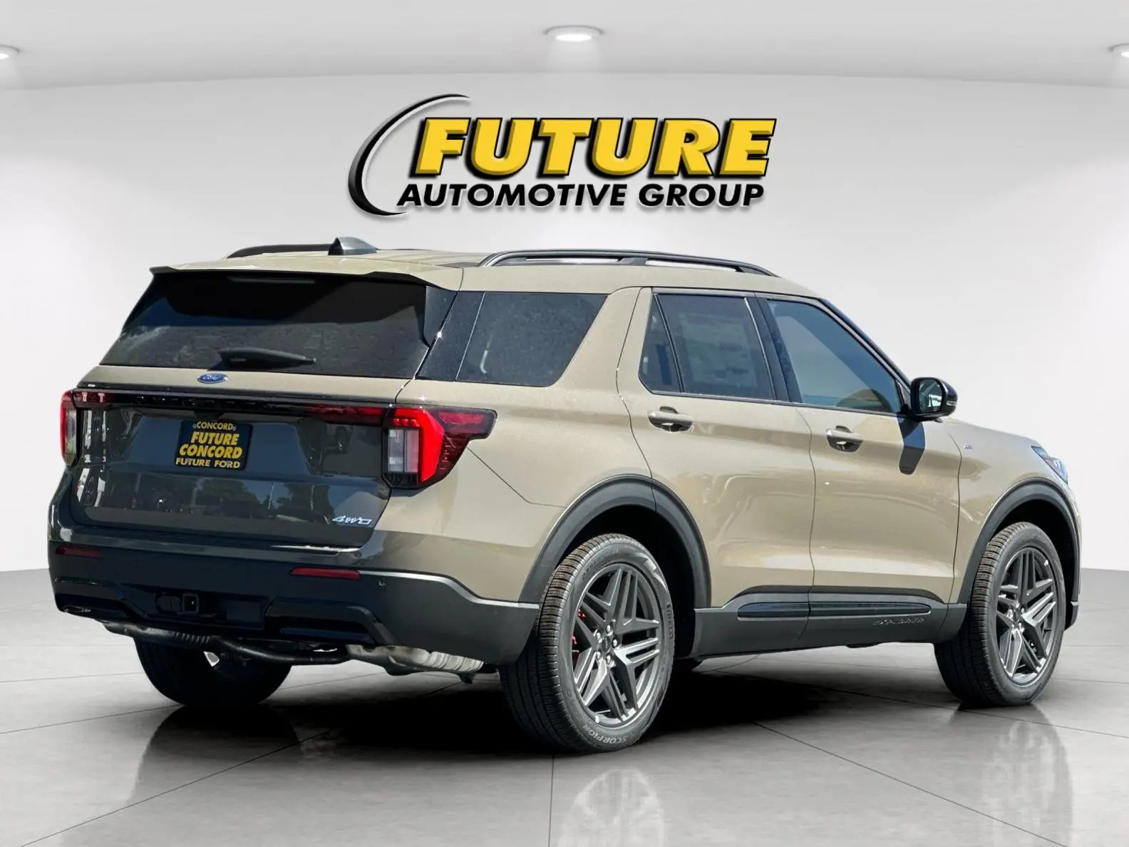 2026 Ford Explorer ST-LINE 4WD photo 3
