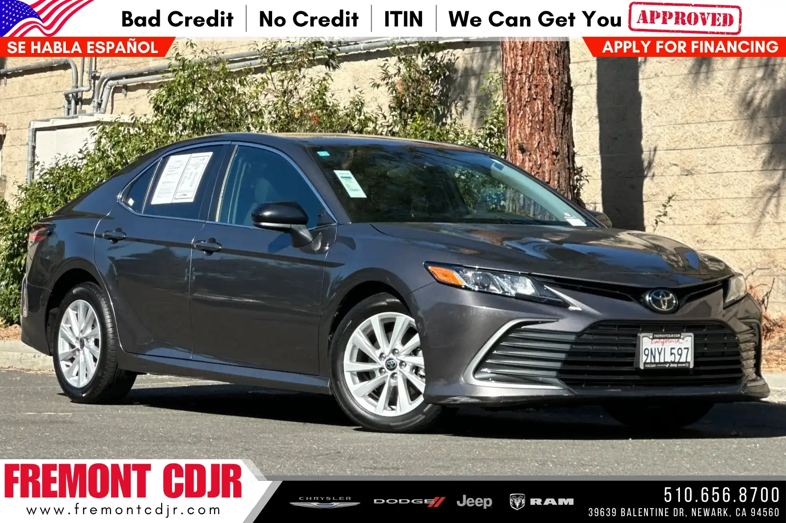 2023 Toyota Camry LE's photo