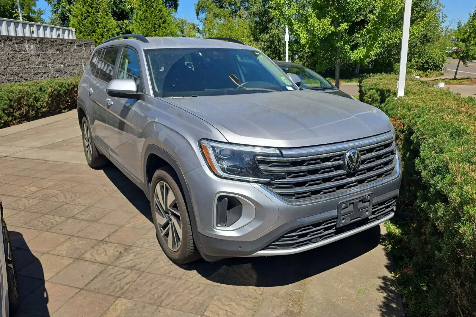 2025 Volkswagen Atlas 2.0T SE w/Tech 4MOTION's photo