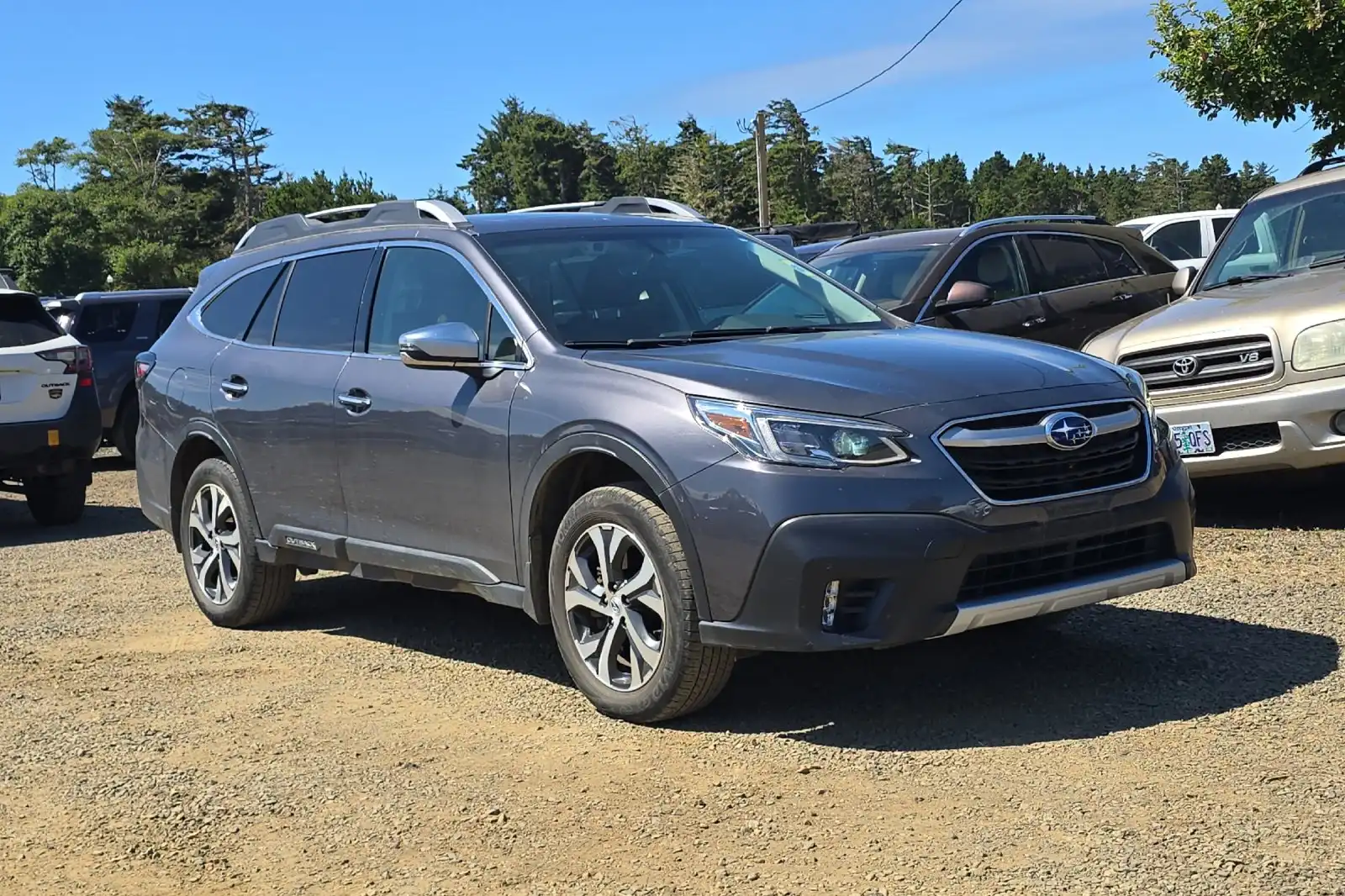 2022 Subaru Outback Touring's photo
