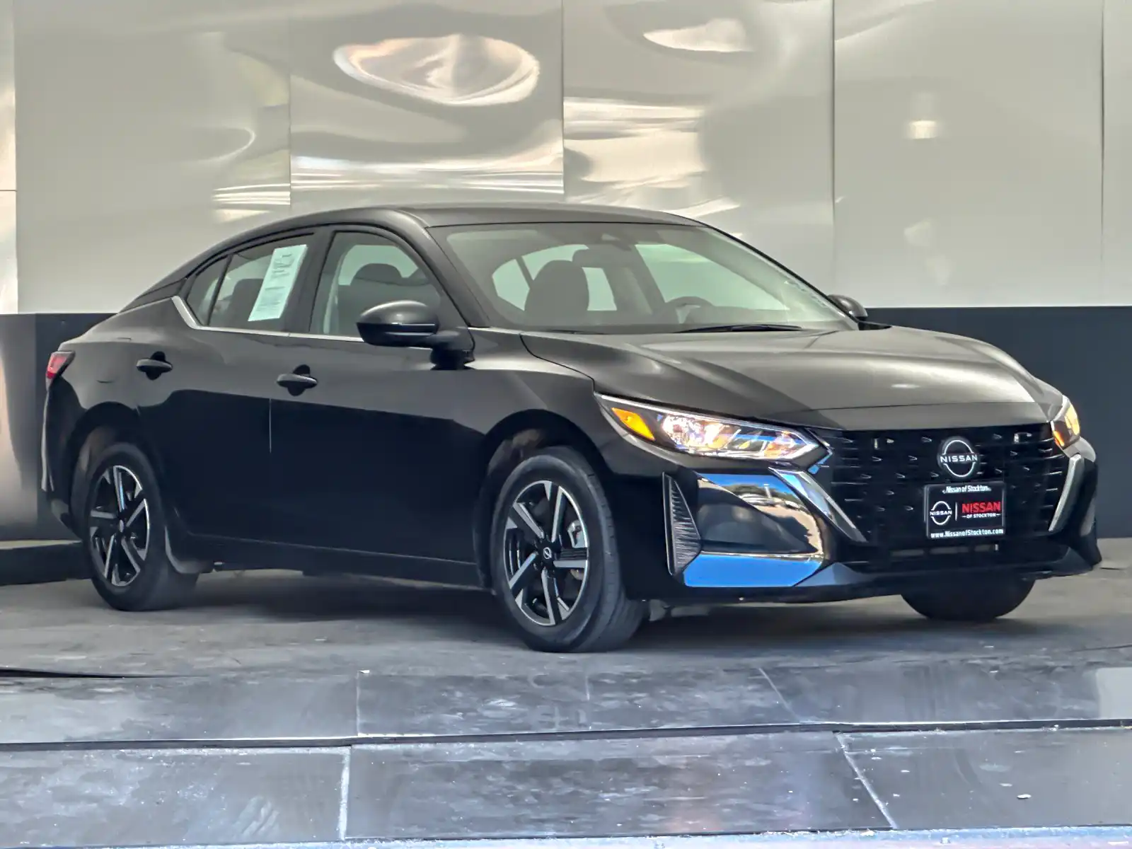 2024 Nissan Sentra SV CVT's photo