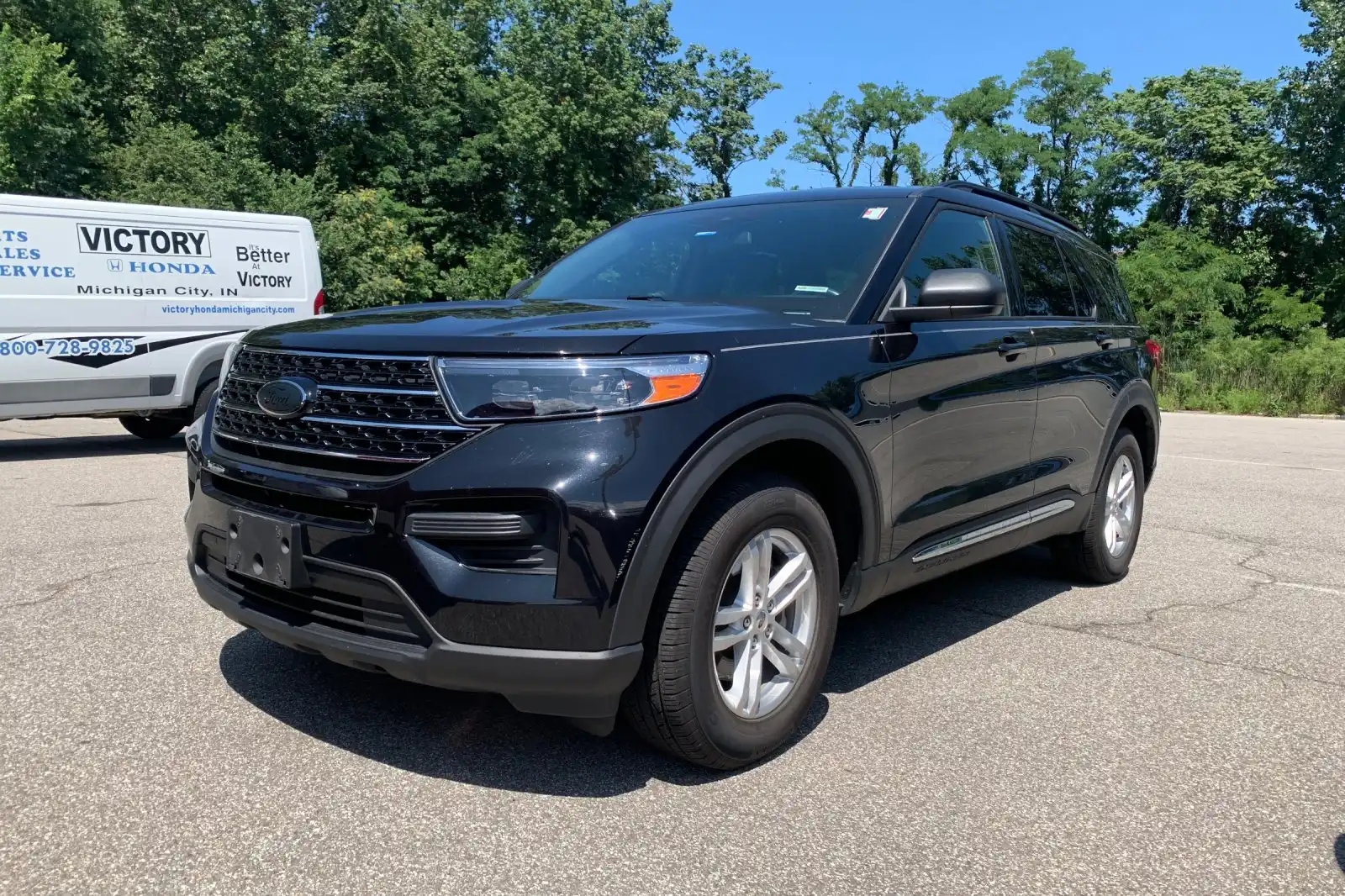 2020 Ford Explorer XLT 4WD's photo