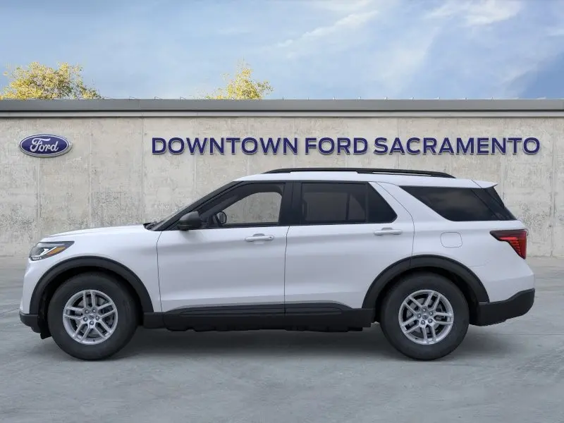 2026 Ford Explorer Active 4WD photo 4