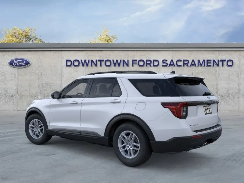 2026 Ford Explorer Active 4WD photo 5