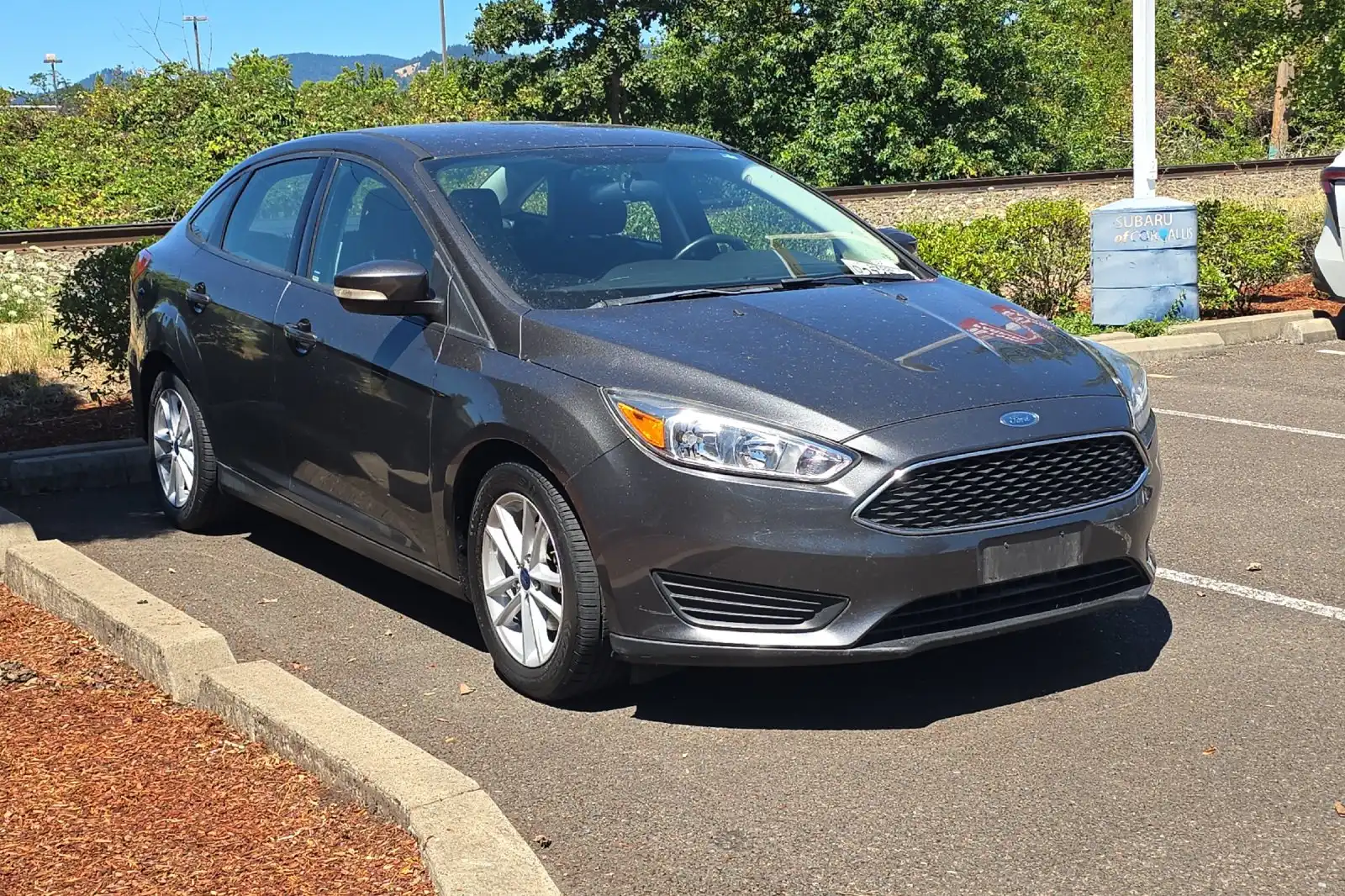 2017 Ford Focus Sedan SE's photo