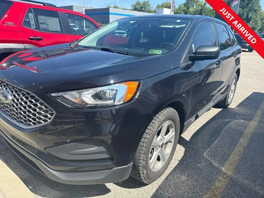2023 Ford Edge SE AWD's photo