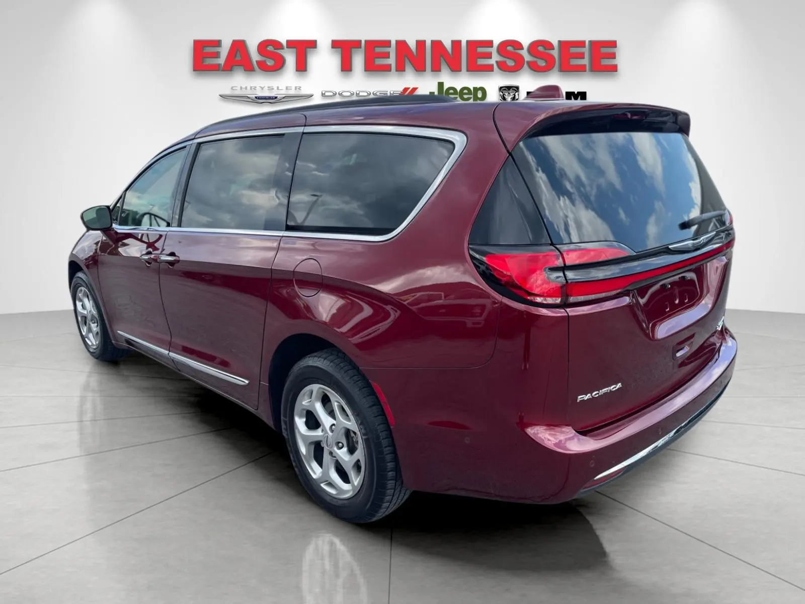 2022 Chrysler Pacifica Limited photo 5