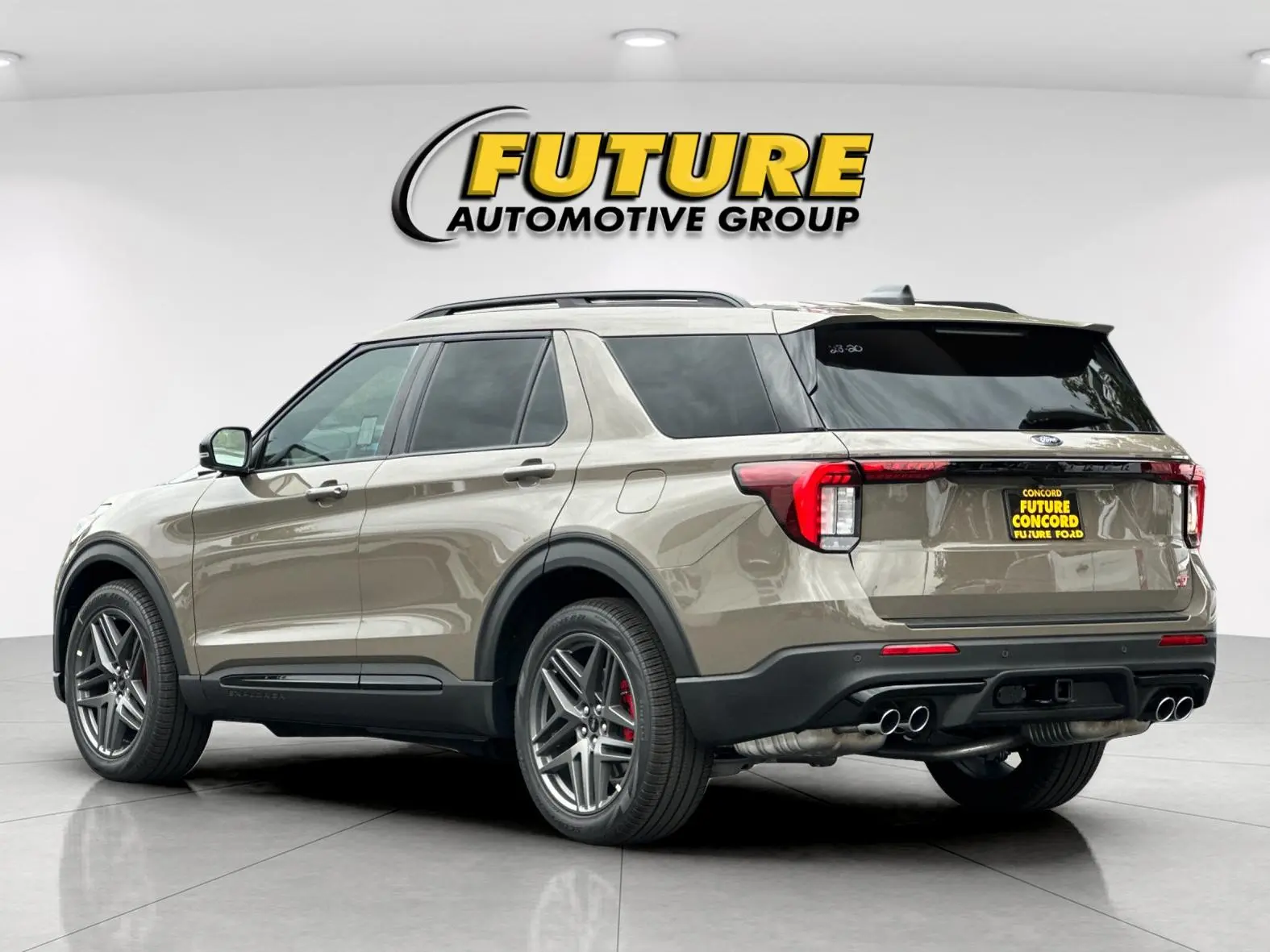 2026 Ford Explorer ST 4WD photo 5