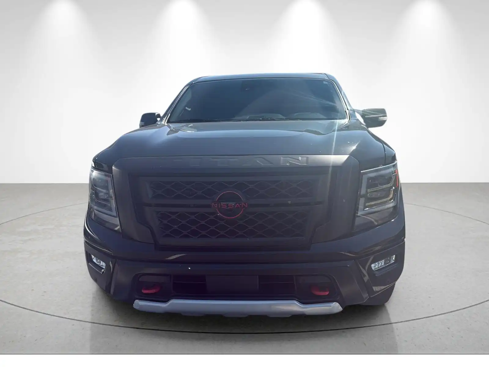 2024 Nissan Titan PRO-4X 4WD Crew Cab's photo