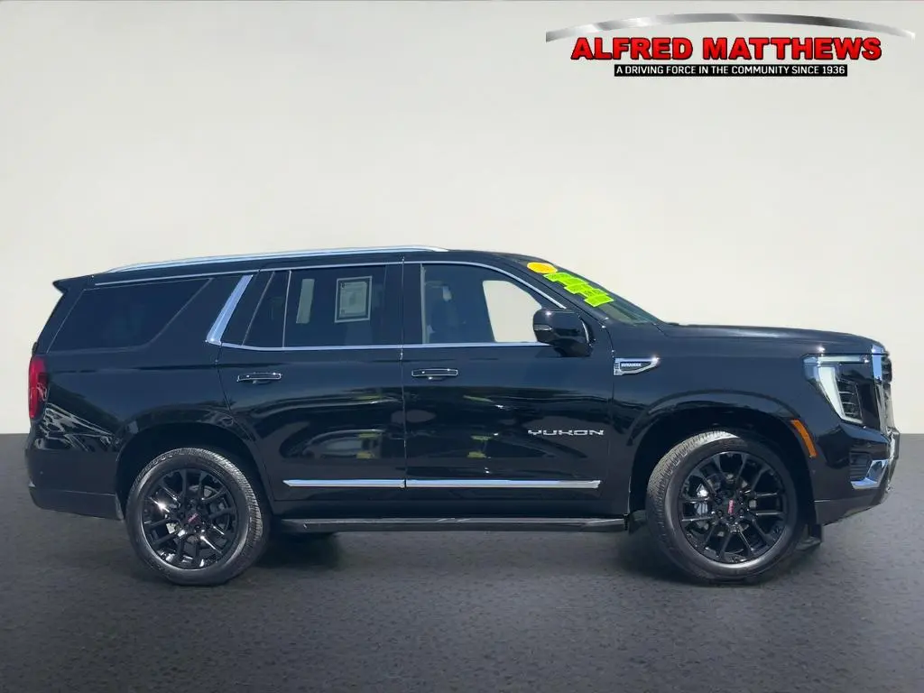 2025 GMC Yukon 4WD Elevation photo 3