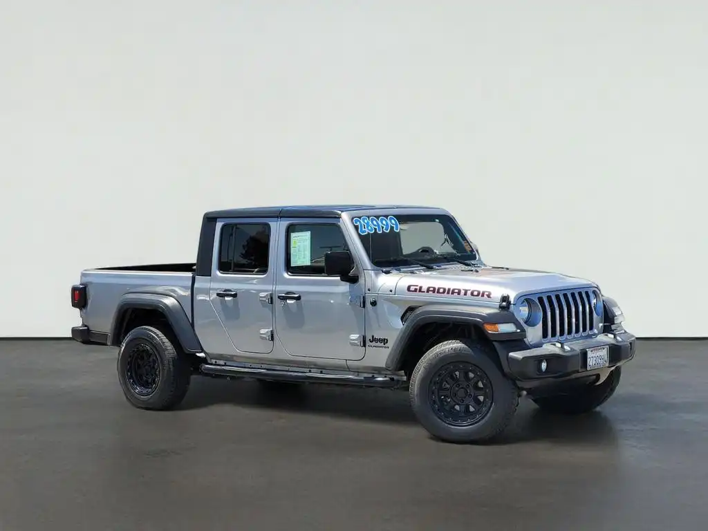 2020 Jeep Gladiator Sport S's photo