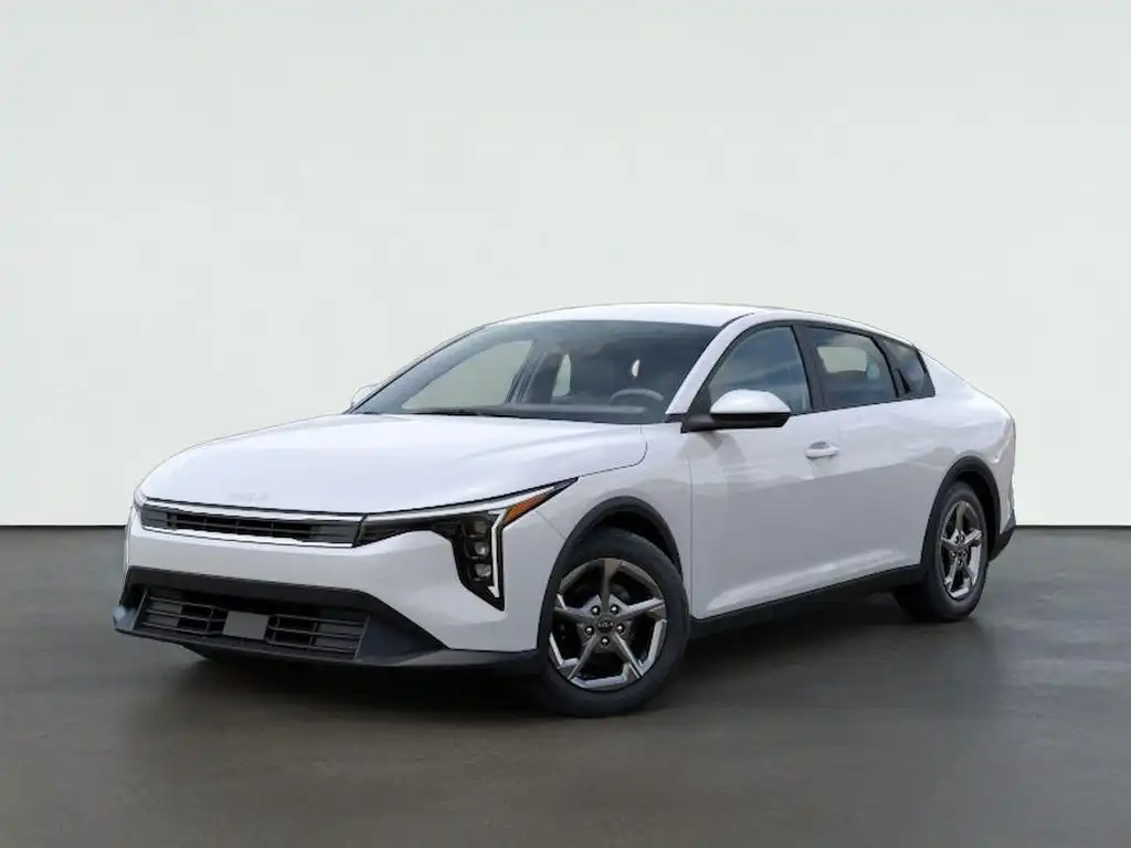 2026 Kia K4 LXS Auto's photo