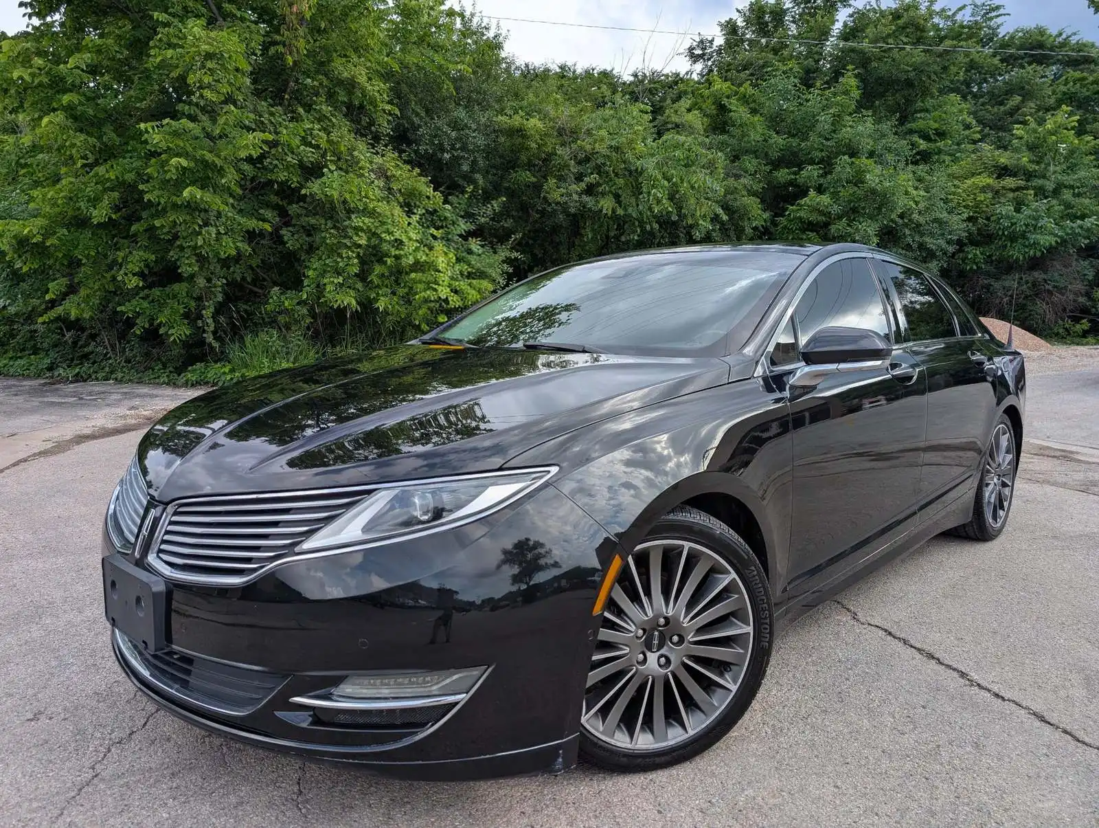 2014 Lincoln MKZ Hybrid's photo