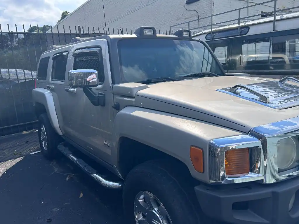 2007 Hummer H3 SUV's photo