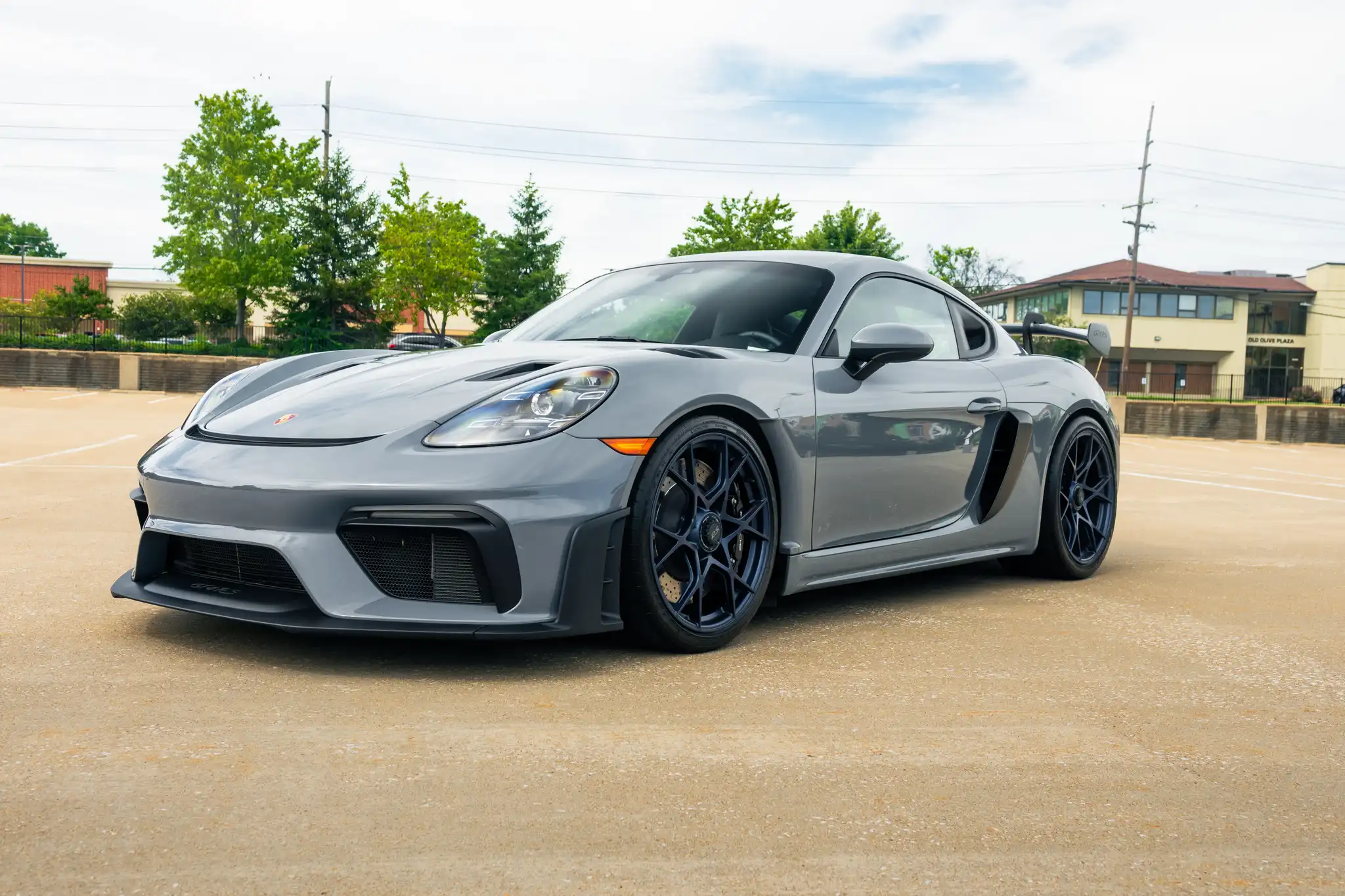 2023 Porsche 718 Cayman GT4 RS's photo