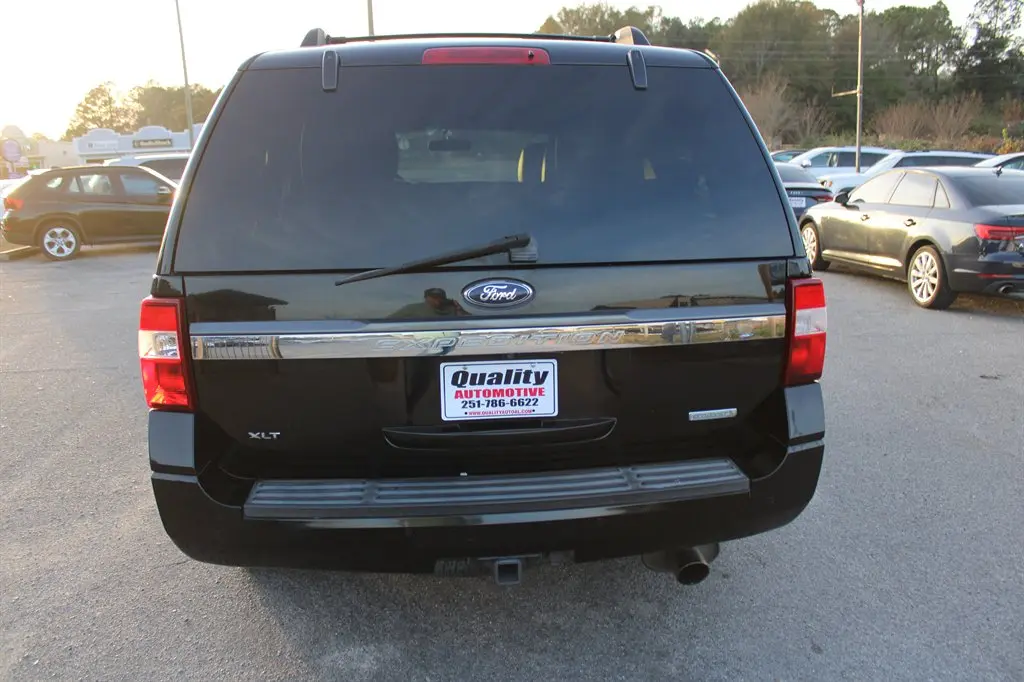 2016 Ford Expedition XLT photo 4